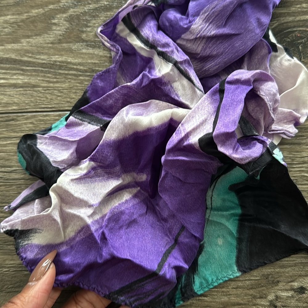 SCARF - Picture 4 of 7